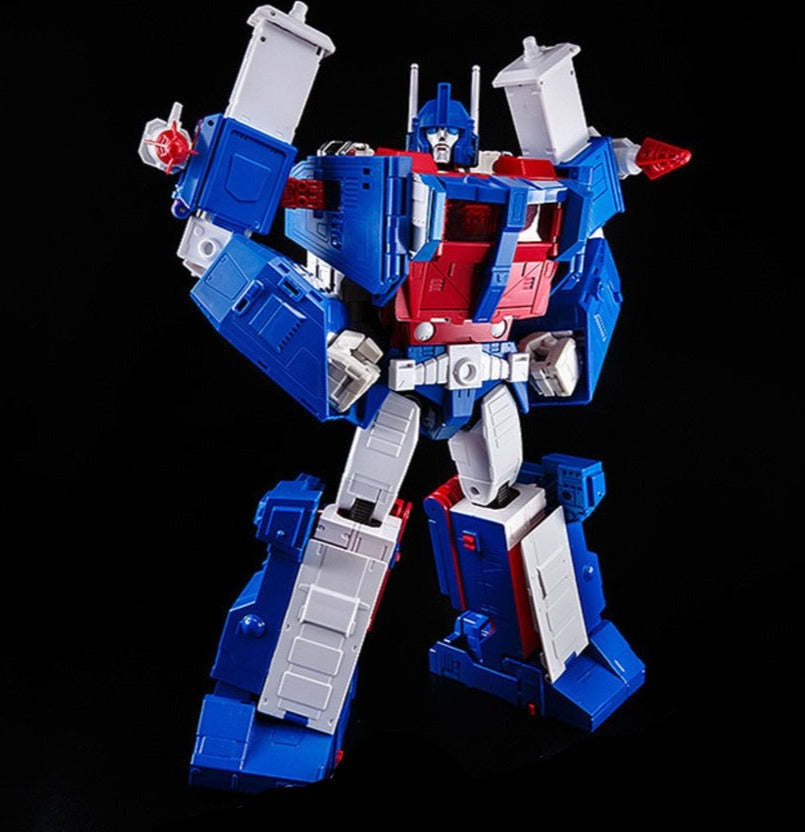 Ultra Magnus Action Figure