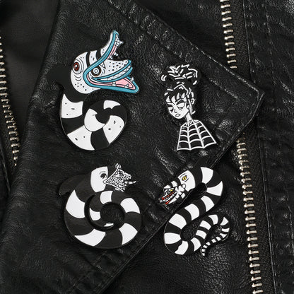 Snake Brooch Constellation Snake Beetlejuice Sandworm Lydia Deets Spider Web Enamel Pin Horror Movie Badge Halloween Jewelry