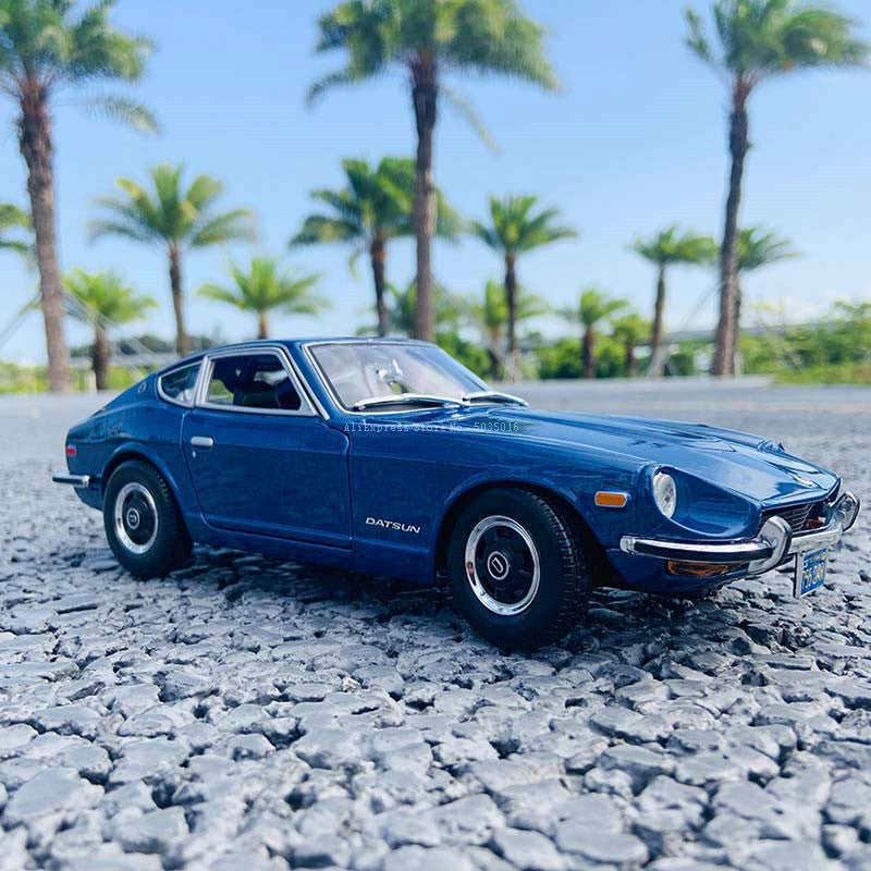 Classic 1971 Datsun 240Z Classic Maisto 1:18 Model Car