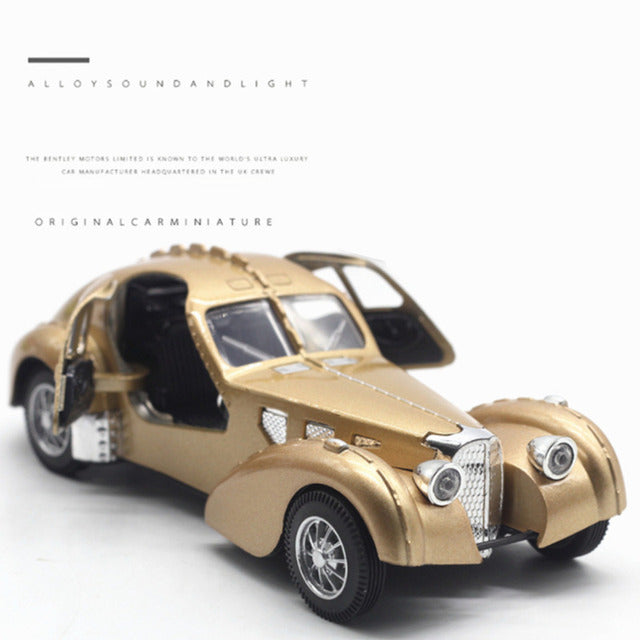 1:28 Bugatti TYPE 57SC Classic Alloy Car Model Diecasts Metal Toy Vehicles Car Model Simulation Sound Light Collection Kids Gift