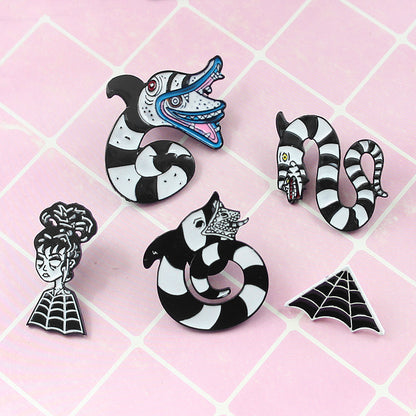 Snake Brooch Constellation Snake Beetlejuice Sandworm Lydia Deets Spider Web Enamel Pin Horror Movie Badge Halloween Jewelry