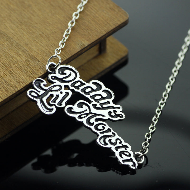 feimeng jewelry Movie Suicide Squads Joker Quinn Necklaces Daddy&#39;s Lil Monster Letter Logo Pendant Necklace For Women Gifts