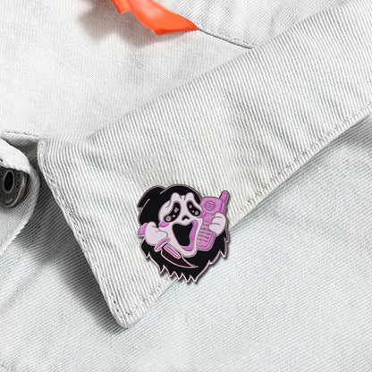 Scream Scary Movie Enamel Pin Glitter Pink